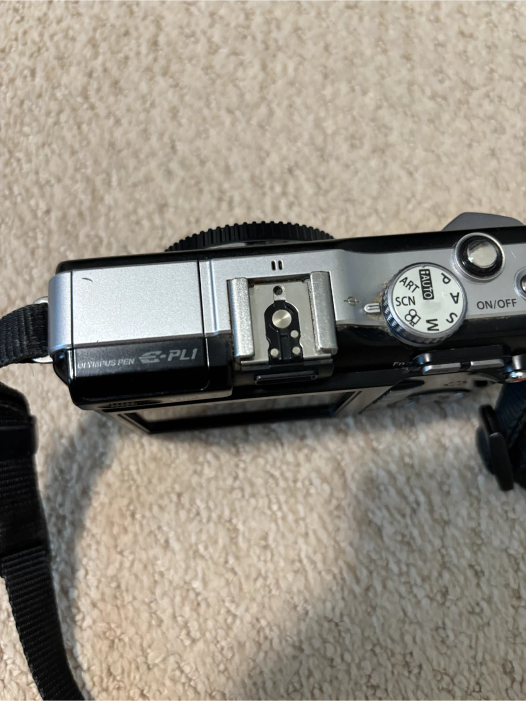 Olympus PEN E-PL1 Mirrorless Camera Kit - photo 5