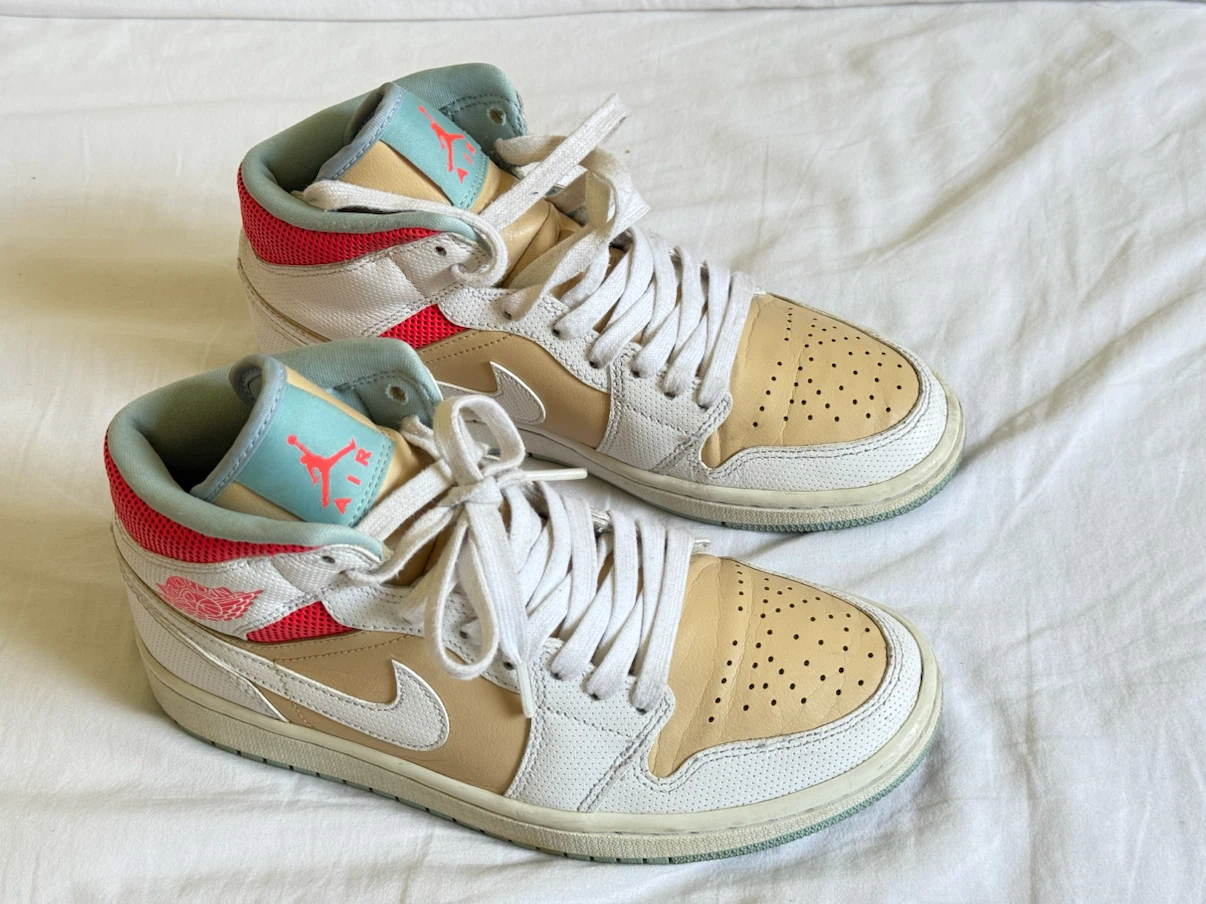 Air Jordan 1 Mid CZ0774-200 Sneakers