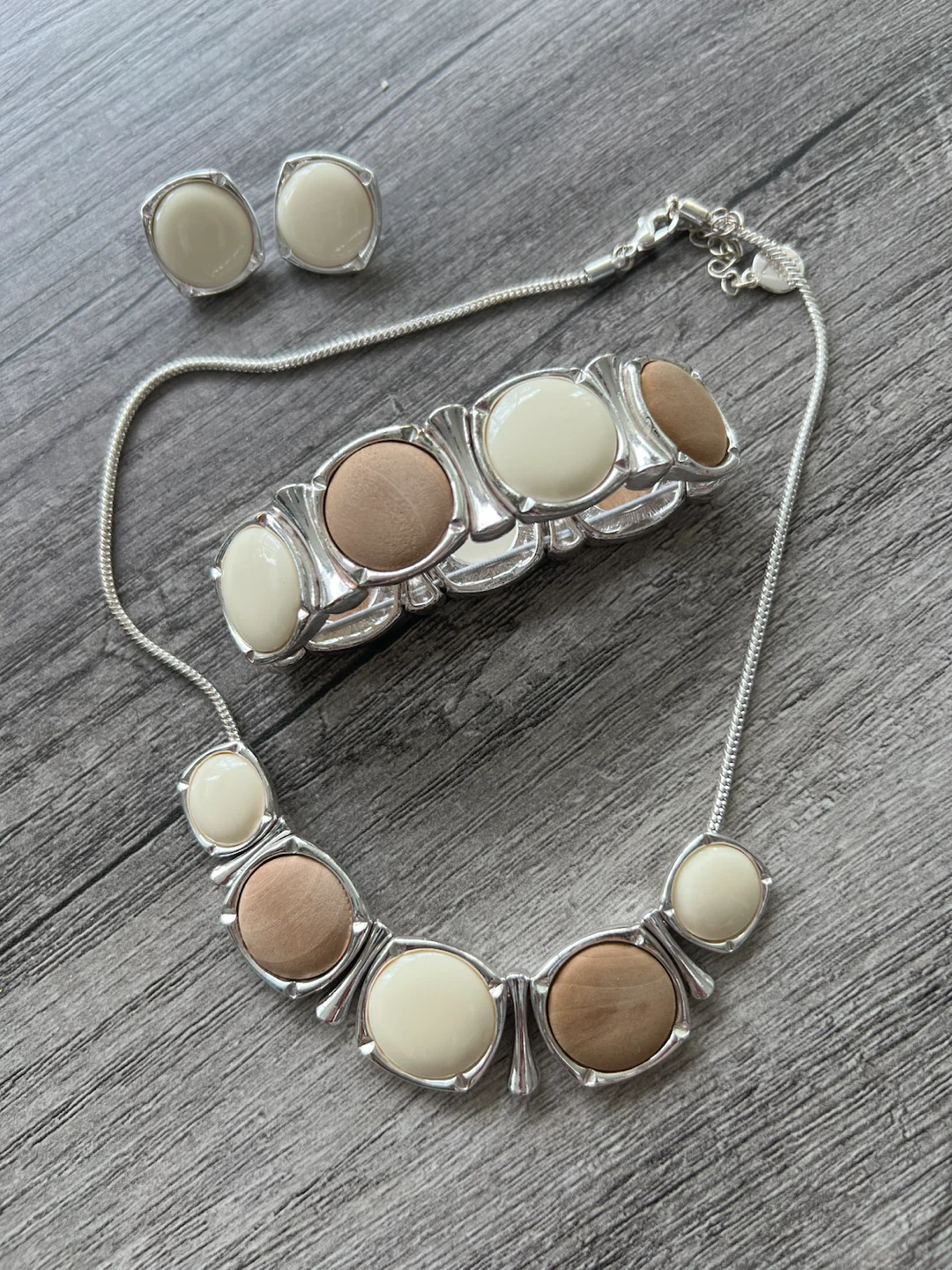 Jewellery Set - Necklace, Bracelet & Earrings
