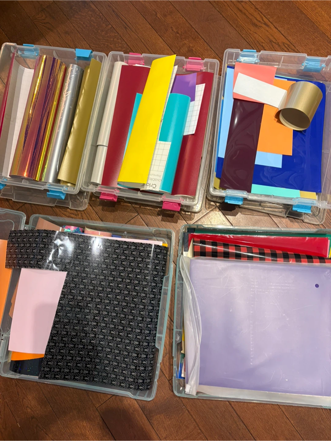 HUGE Cricut bundle —see all pics - photo 2