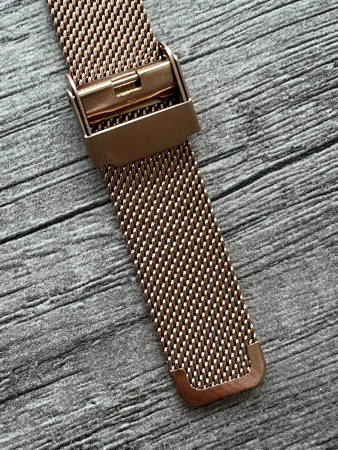 Poedagar Rose Gold Mesh Watch - photo 3