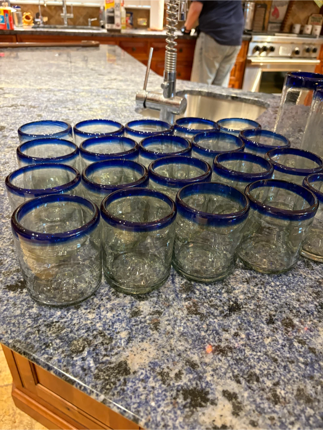 Vintage 1990s Mexican Cobalt Blue Glassware Set (99 Pieces) - photo 2