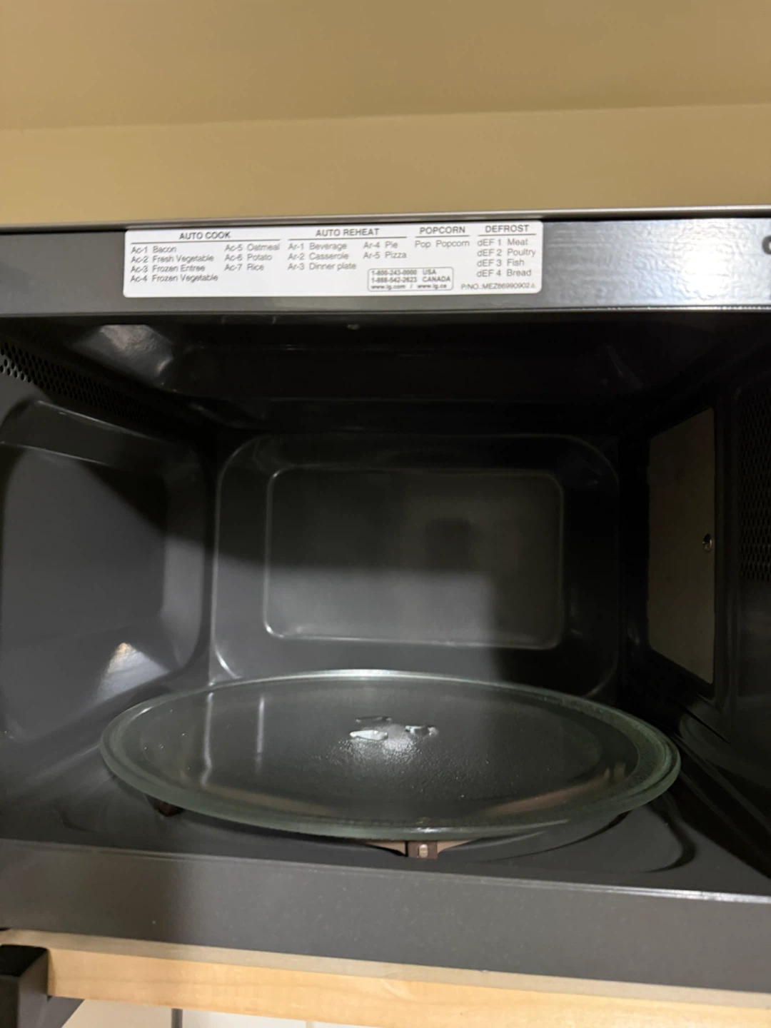 LG Smart Inverter Microwave - photo 5