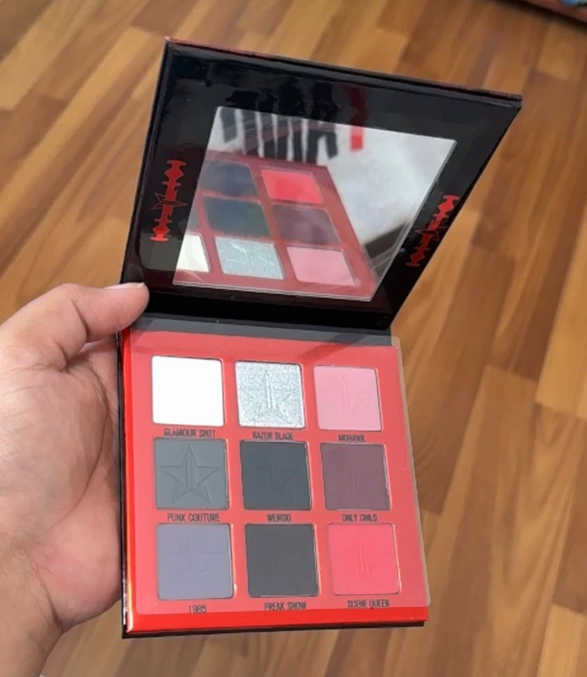 Jeffree Star Cosmetics "Weirdo" Artistry Palette - photo 2