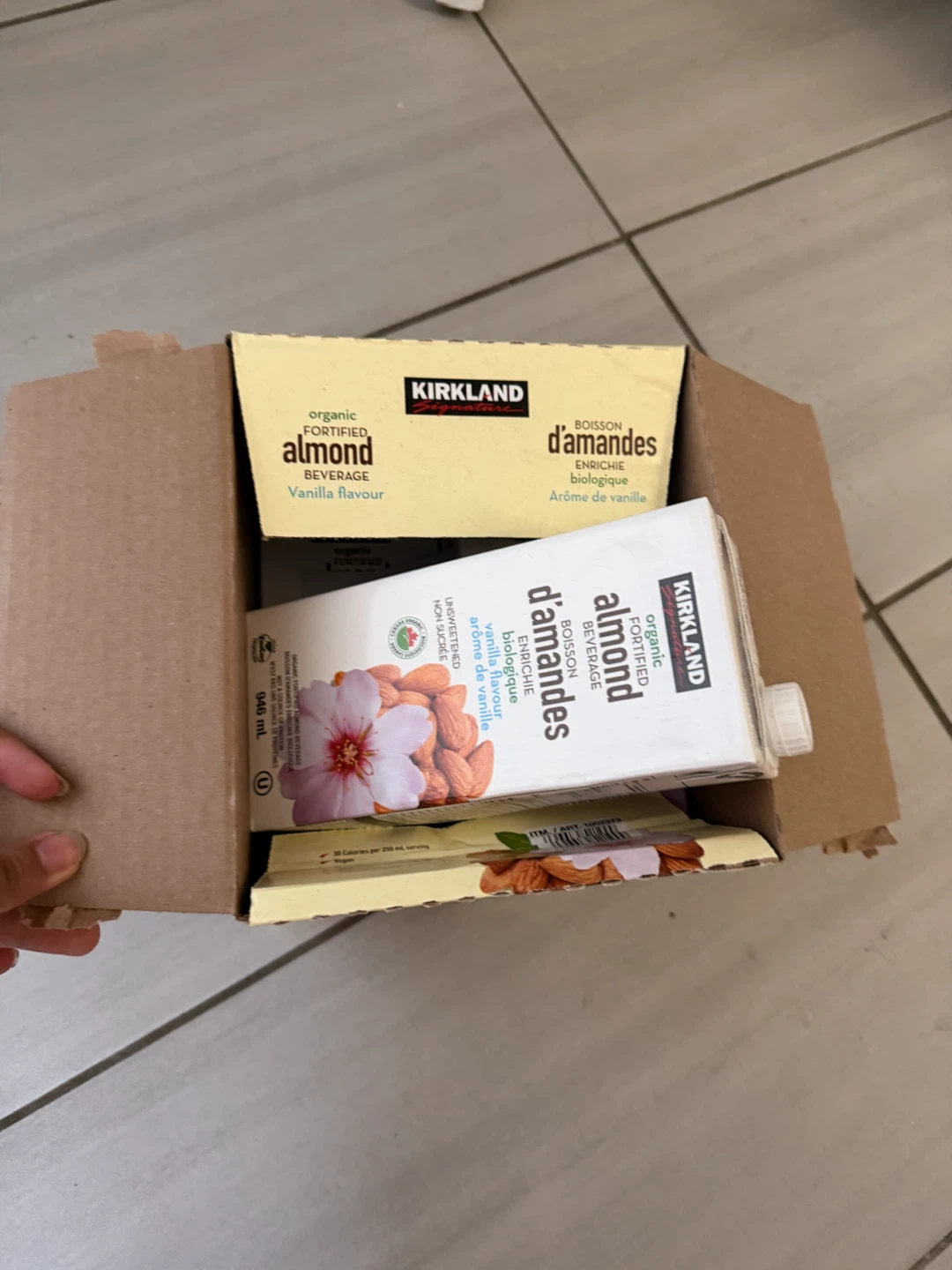Kirkland Organic Fortified Vanilla Almond Beverage - photo 2