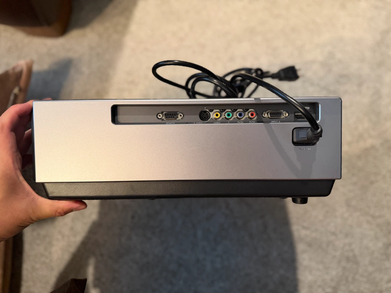 Sony VPL-AW15 Projector - photo 3