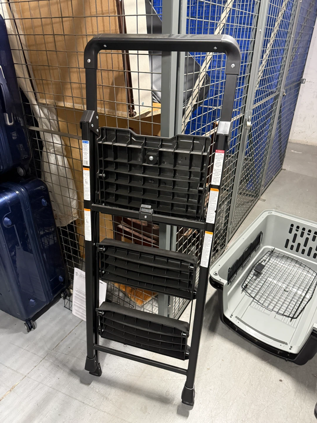 Mastercraft 3-Step Folding Step Stool - photo 3