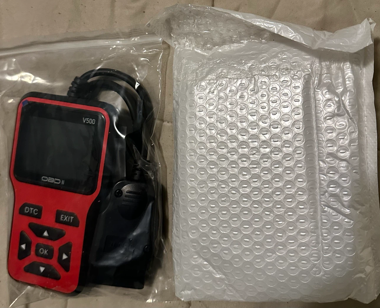 V500 OBD2 Diagnostic Scanner / Code Reader - photo 2