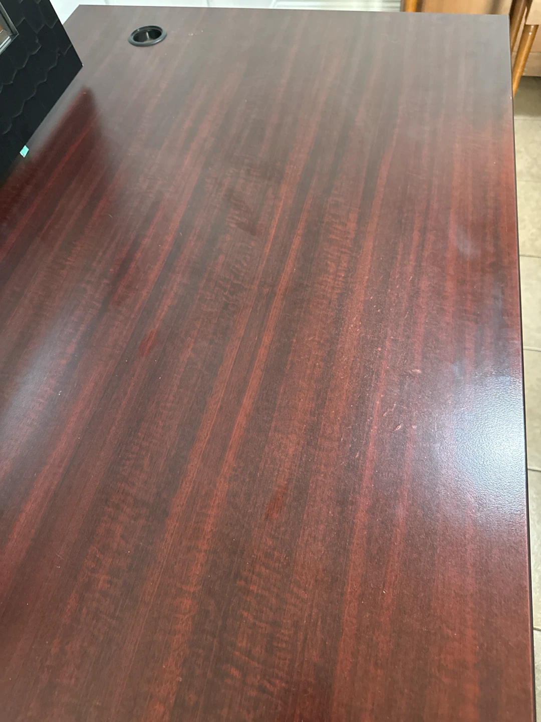 Office Table - photo 2