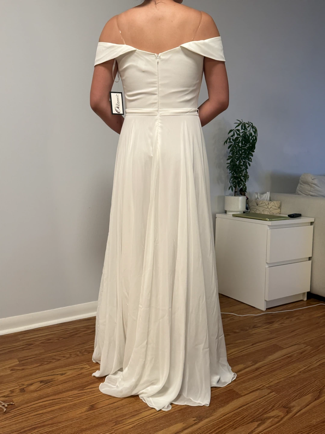 White Off-the-Shoulder Formal Dress - photo 2
