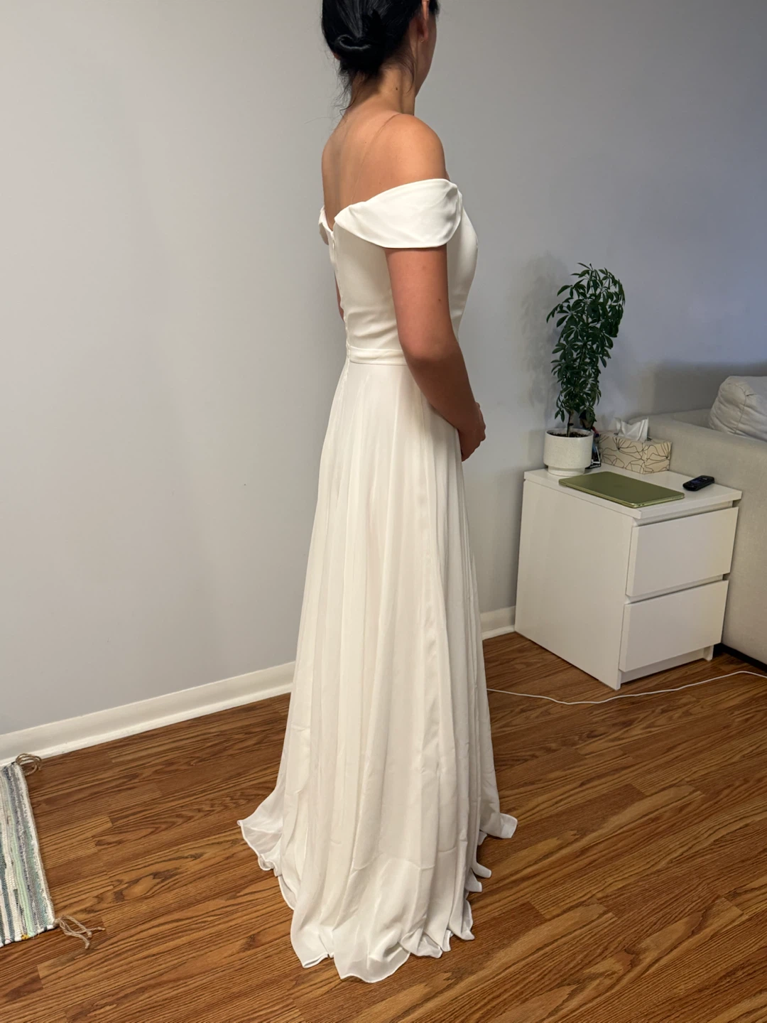 White Off-the-Shoulder Formal Dress - photo 3