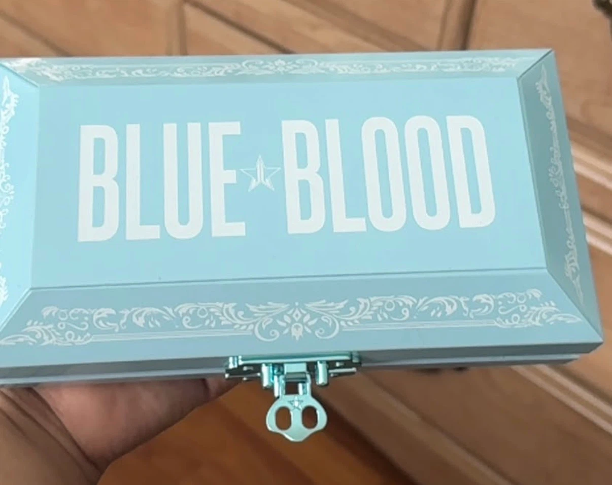 Jeffree Star Cosmetics Blue Blood Eyeshadow Palette