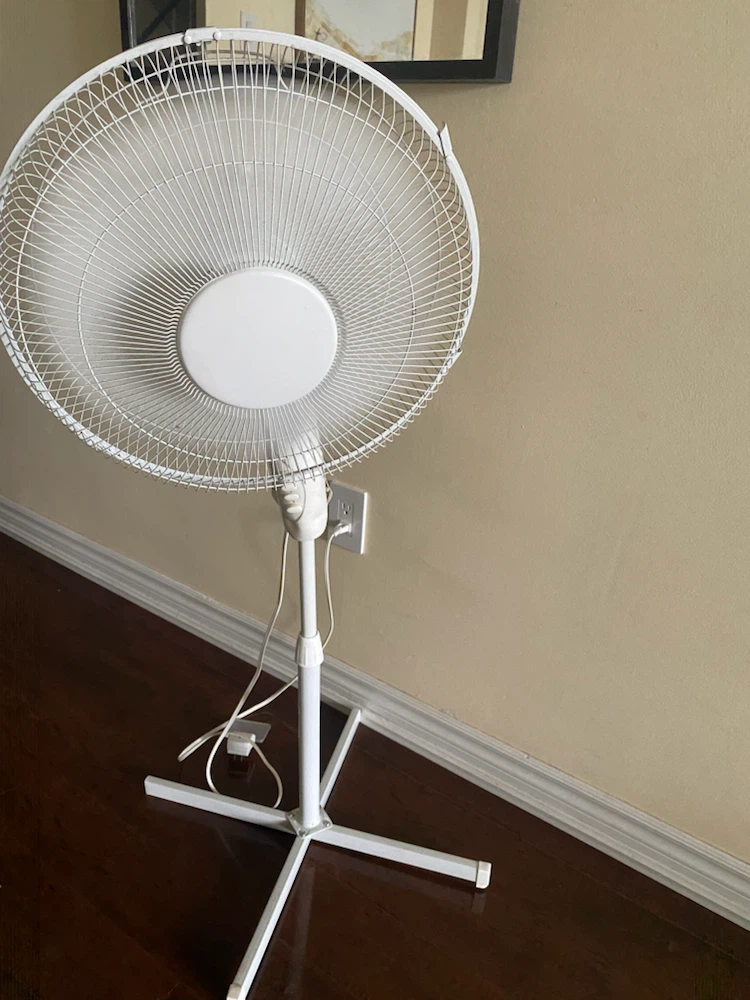 White Standing Fan - photo 3