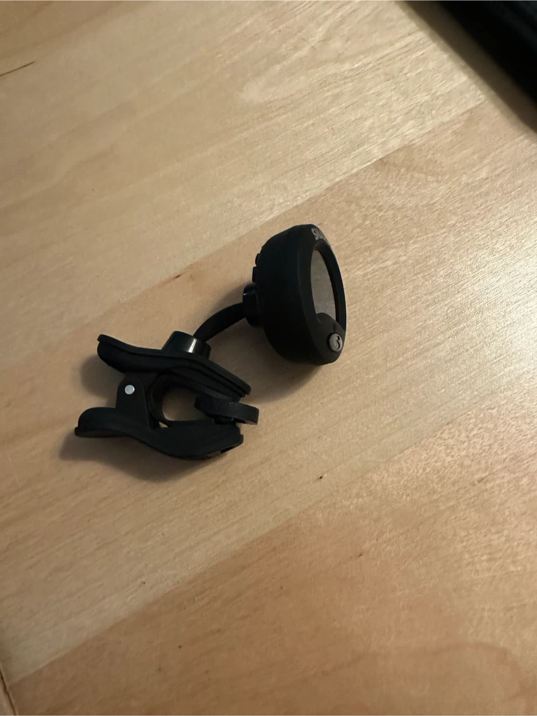 Shark guitar tuner - photo 2