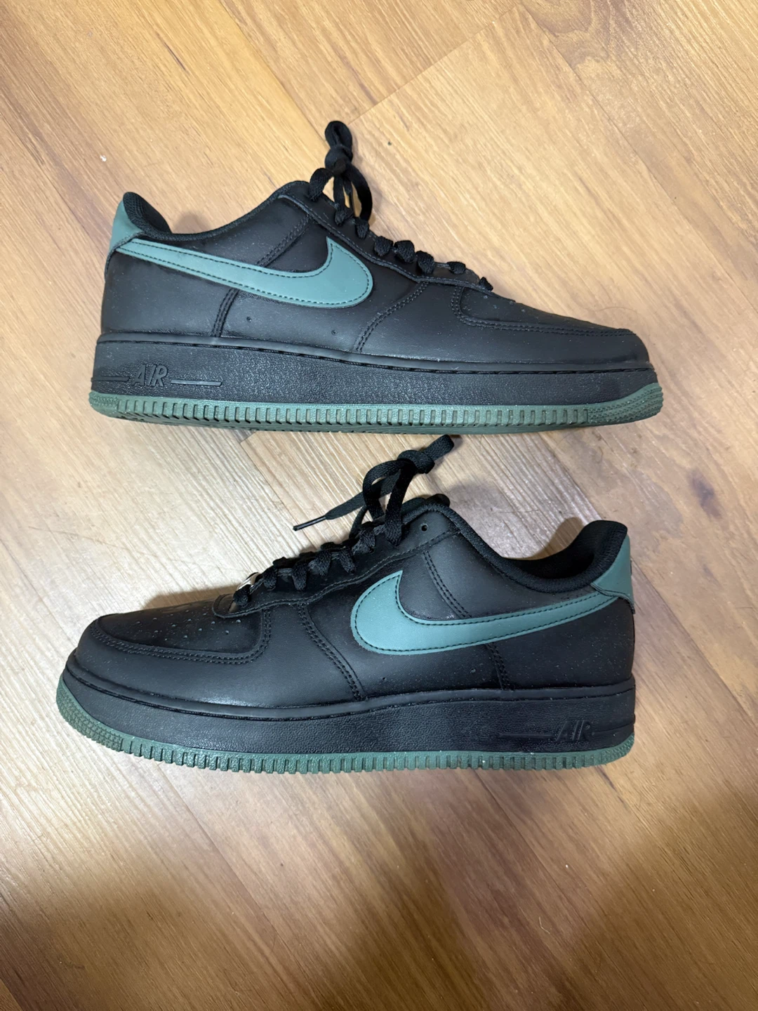 Size 10 - Nike Air Force 1 Low '07 Black Vintage Green - photo 2