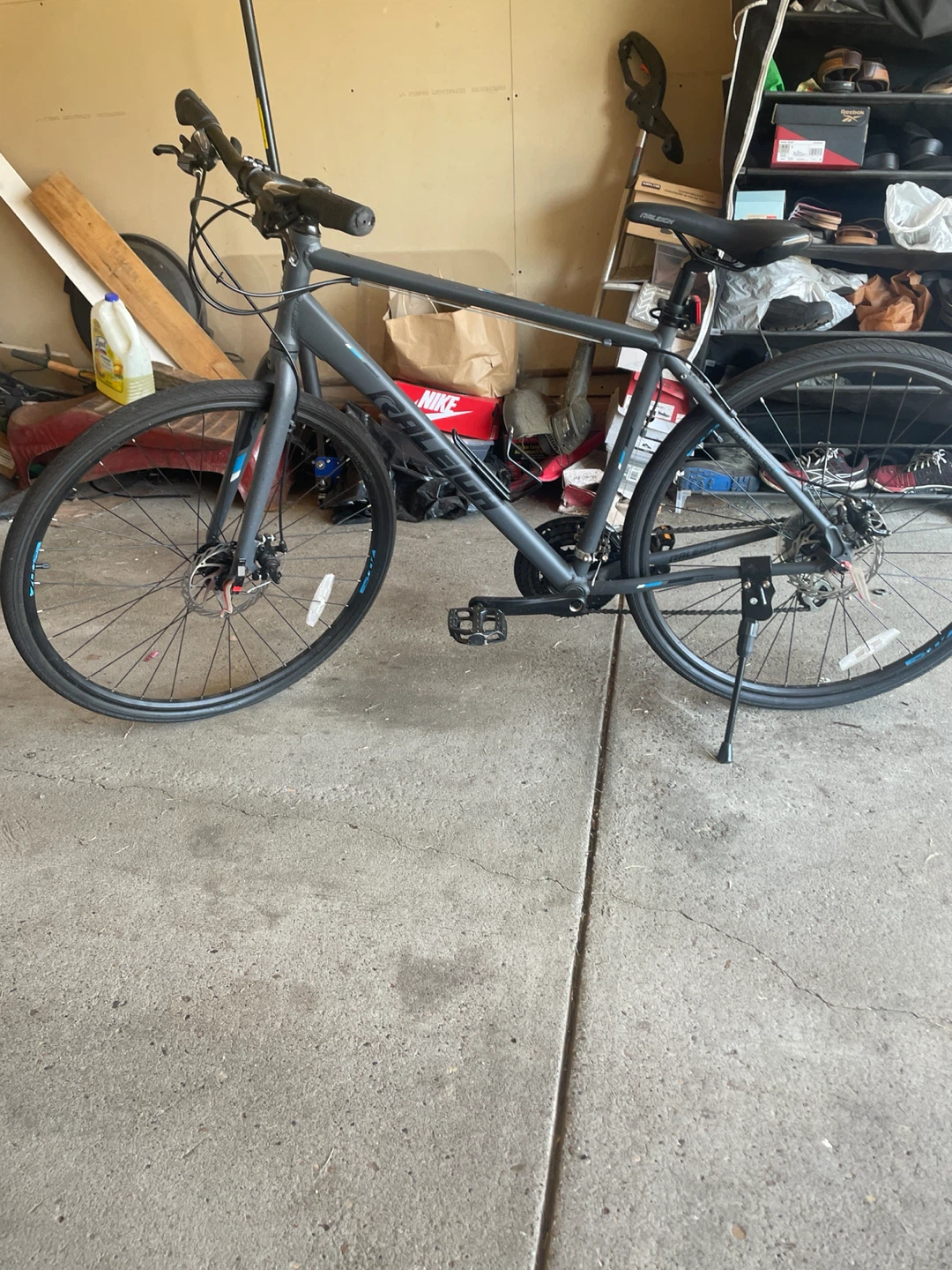 Raleigh Aura Hybrid Bike