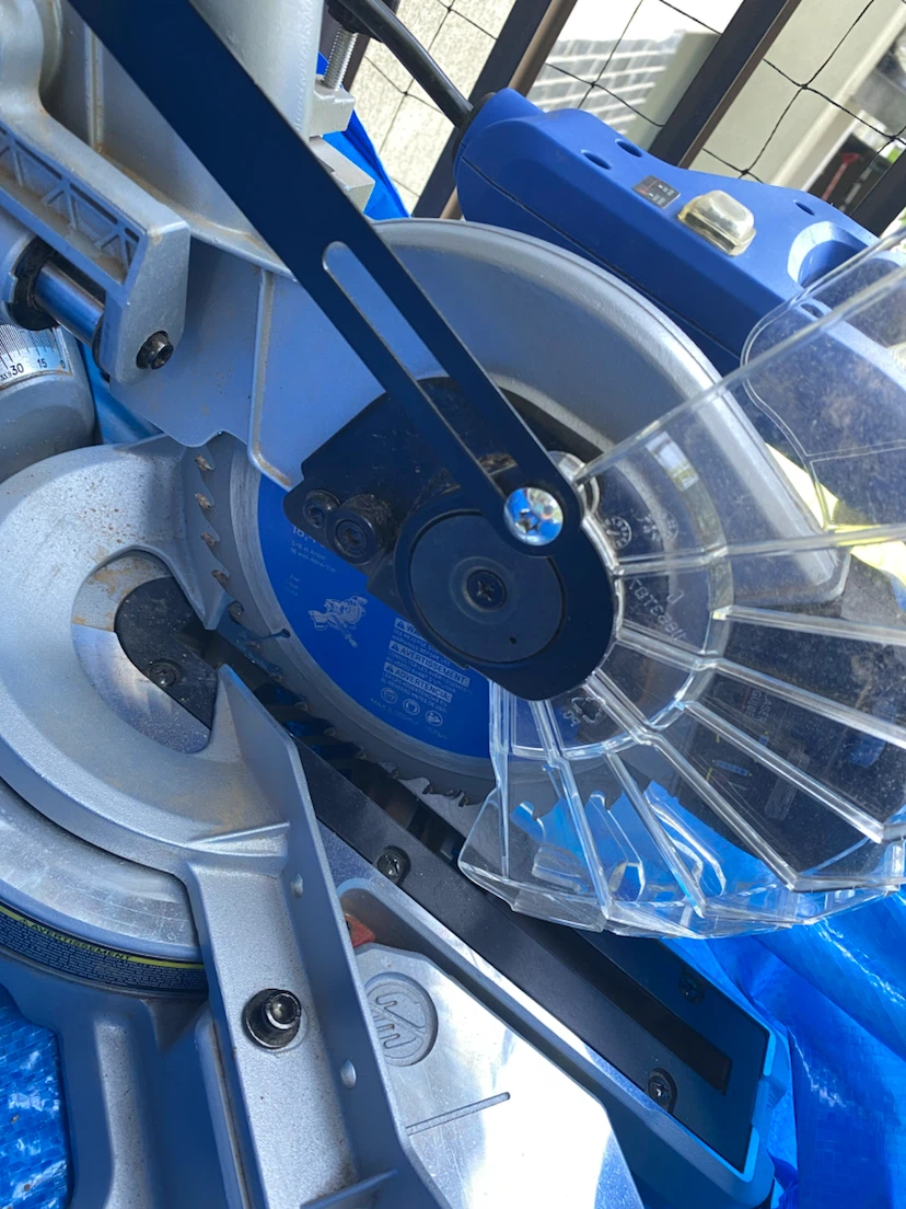 Kobalt Compact Sliding Single-Bevel Mitre Saw - photo 3