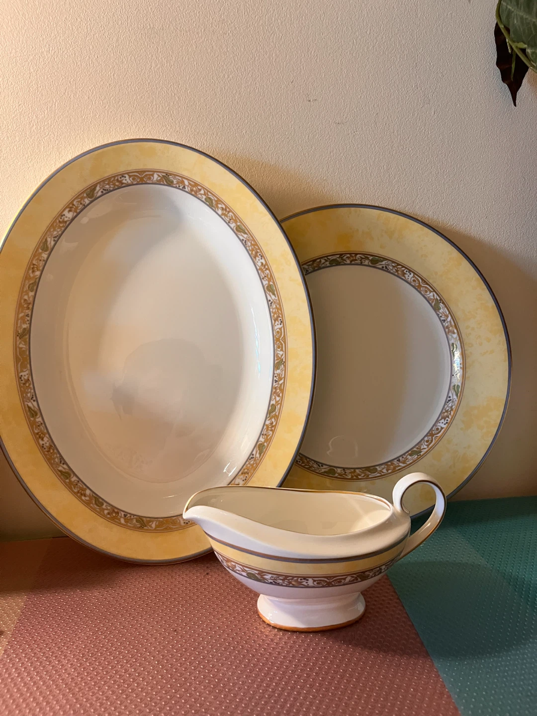 Serving Platters and Gravy Boat Set