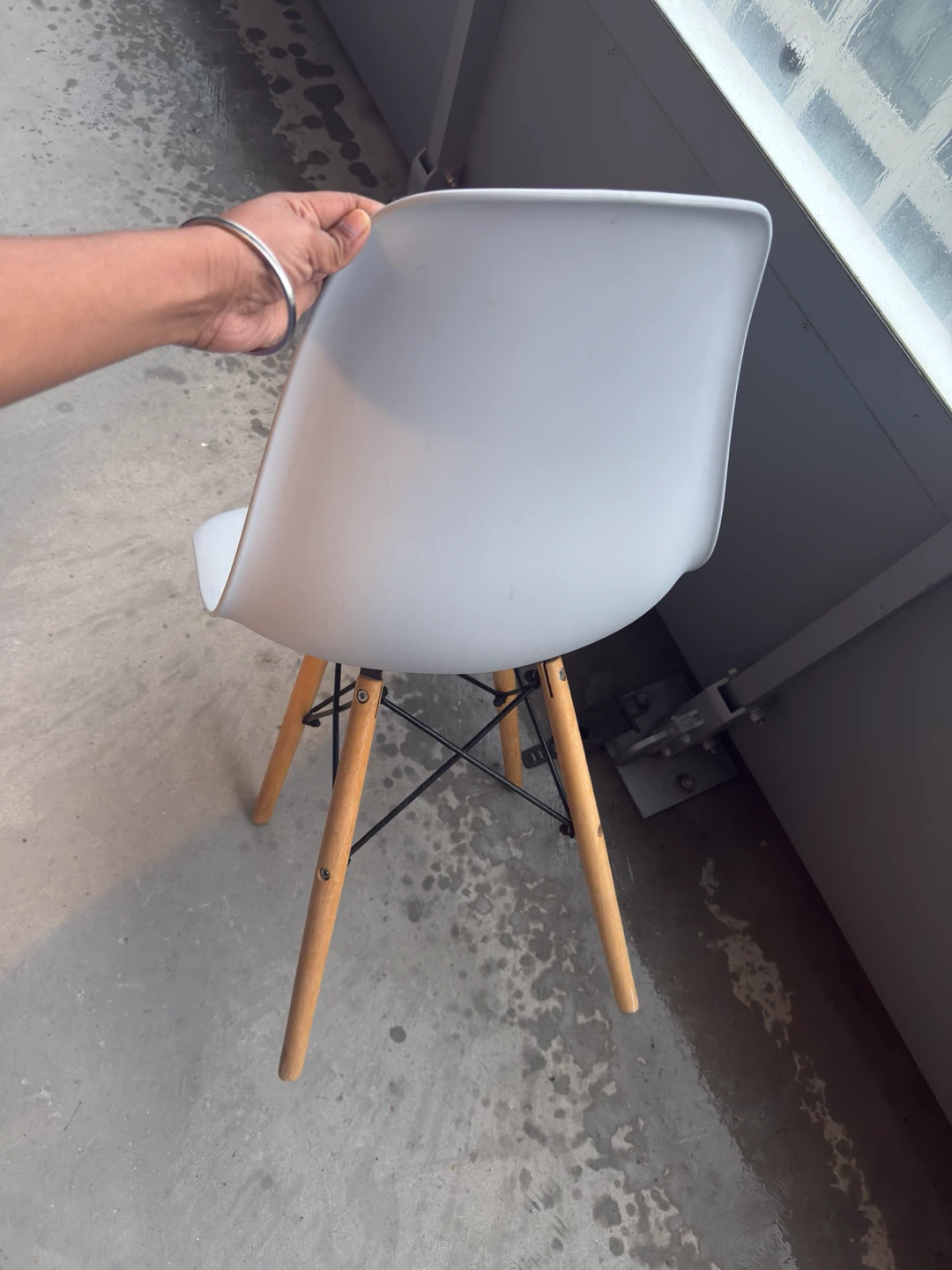 Chairs with wooden legs - photo 3