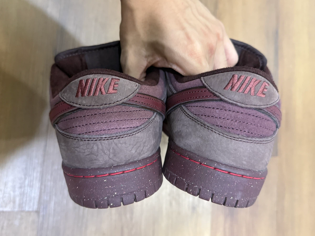 Nike Dunk Premium SB Low City of Love Collection Burgundy Crush - photo 5