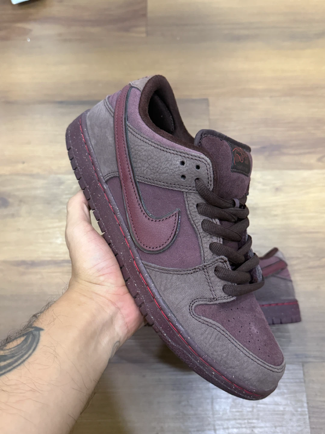 Nike Dunk Premium SB Low City of Love Collection Burgundy Crush