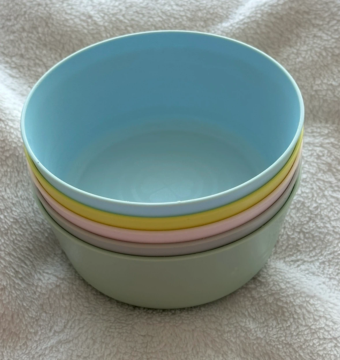 Set of 5 Plastic Bowls