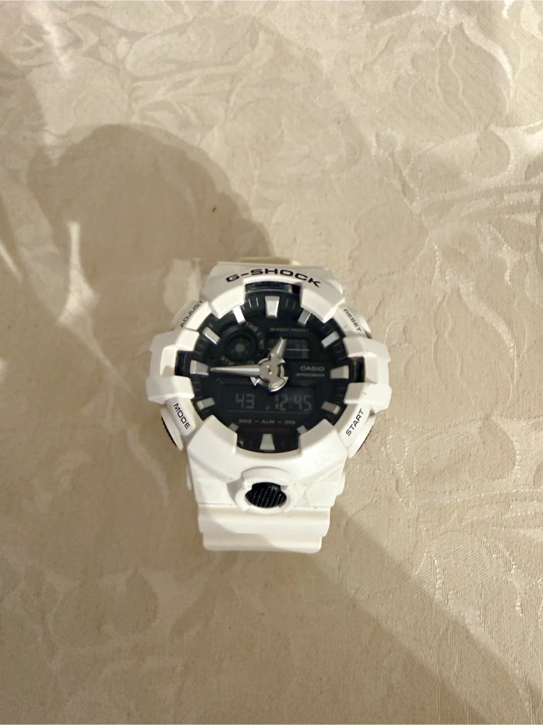 Casio G-Shock White Watch - photo 2