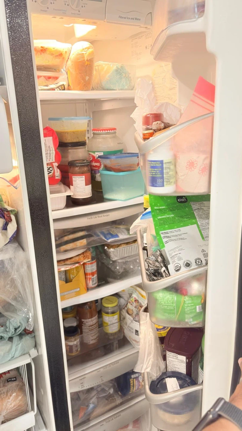Fridgedaire two door fridge - photo 5