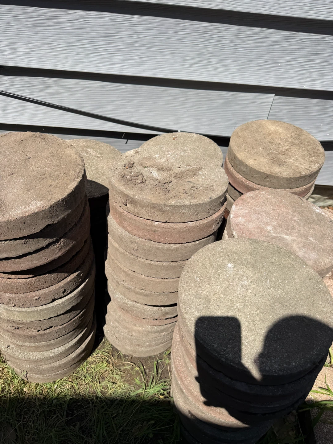 Round Concrete Pavers - Garden Stepping Stones - photo 4