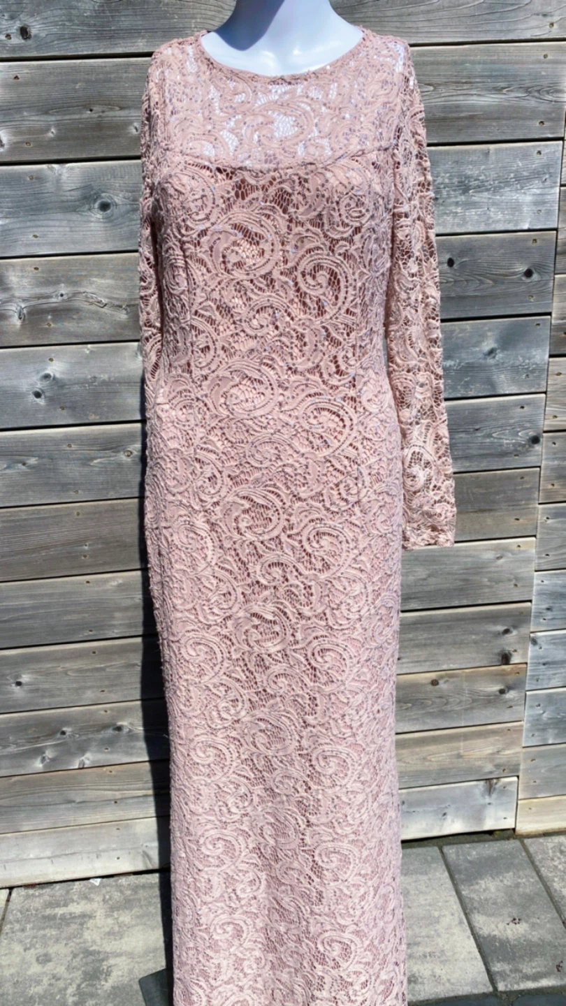 Pink Lace Dress - photo 3