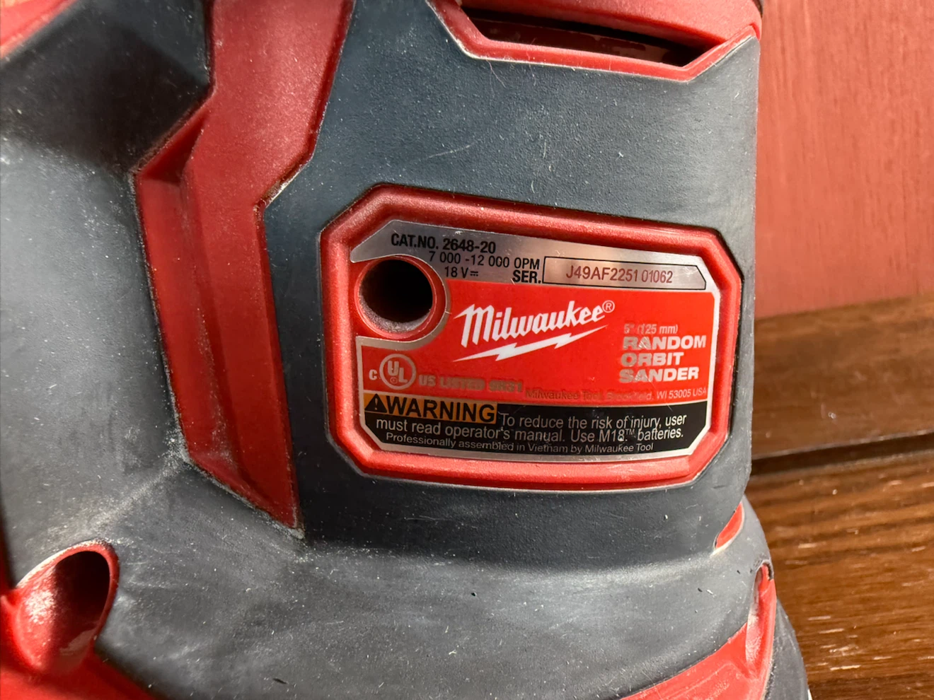 Milwaukee M18 18V Lithium-Ion Cordless 5 in. Random Orbit Sander - photo 3