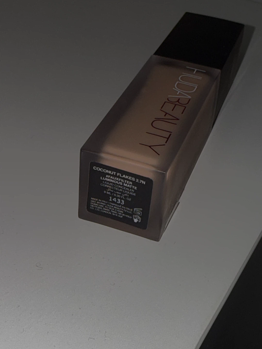 Huda Beauty FauxFilter Luminous Matte concealer - photo 2