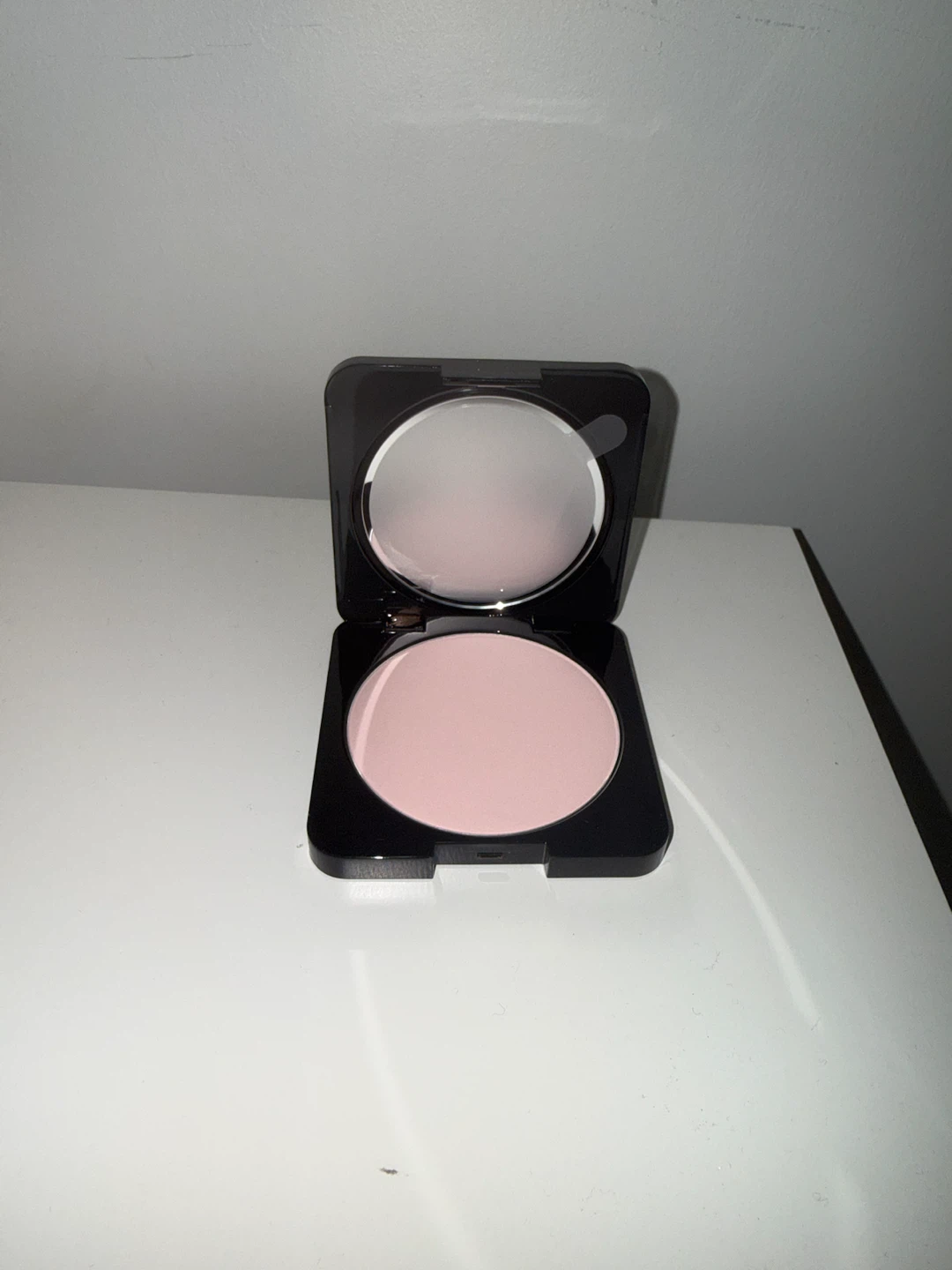 Huda Beauty Cherry Blossom Cake Easy Bake Pressed Powder