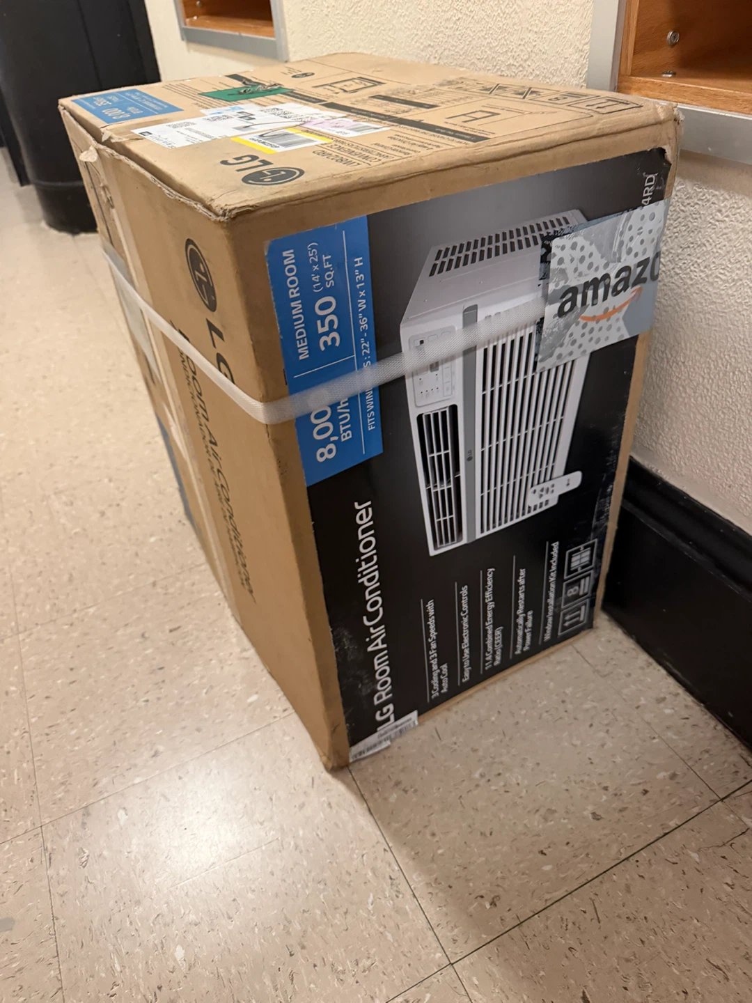 LG 8,000 Window Air Conditioner - photo 2
