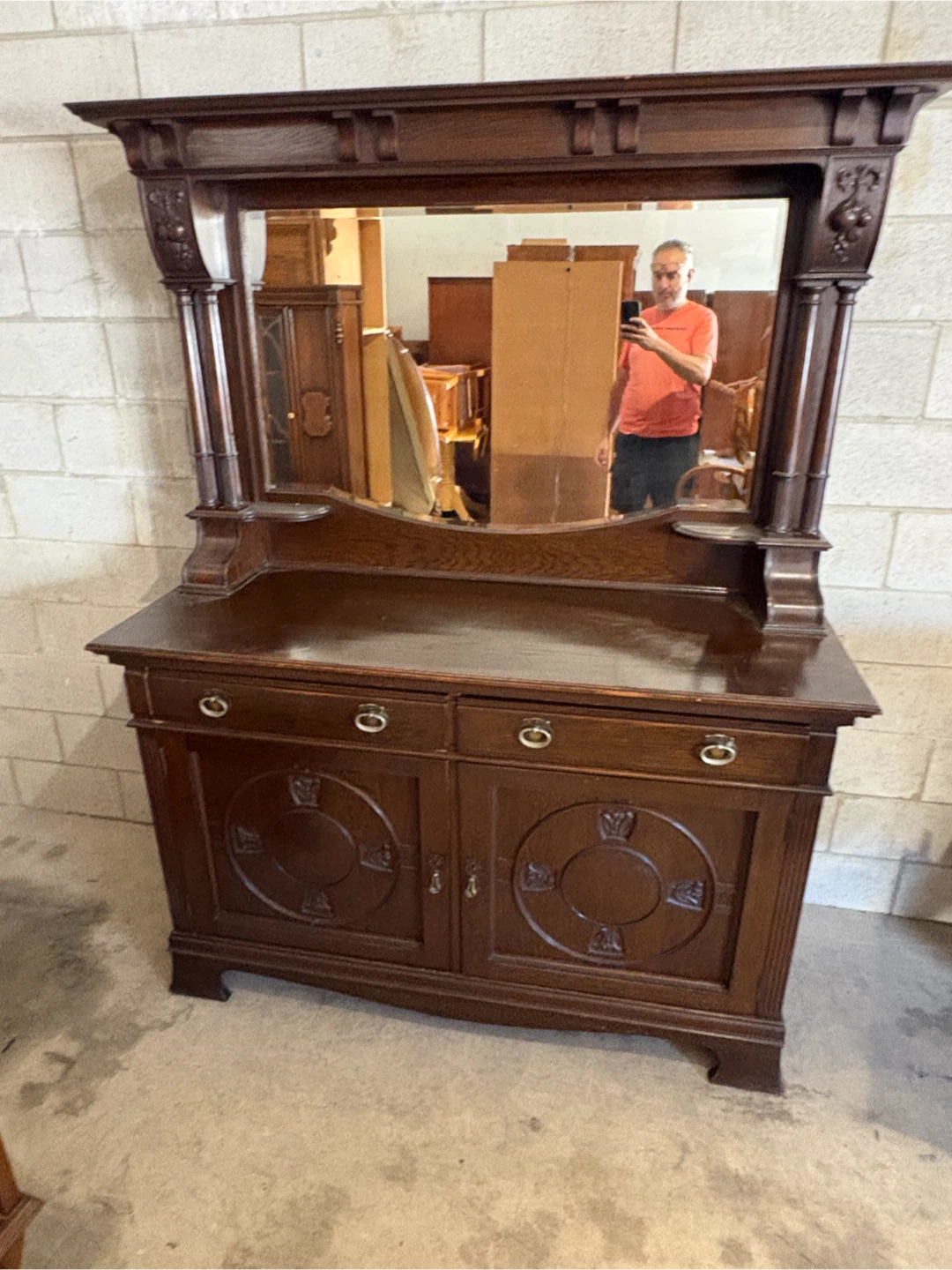 Free delivery Antique Oak Sideboard made in England - photo 3