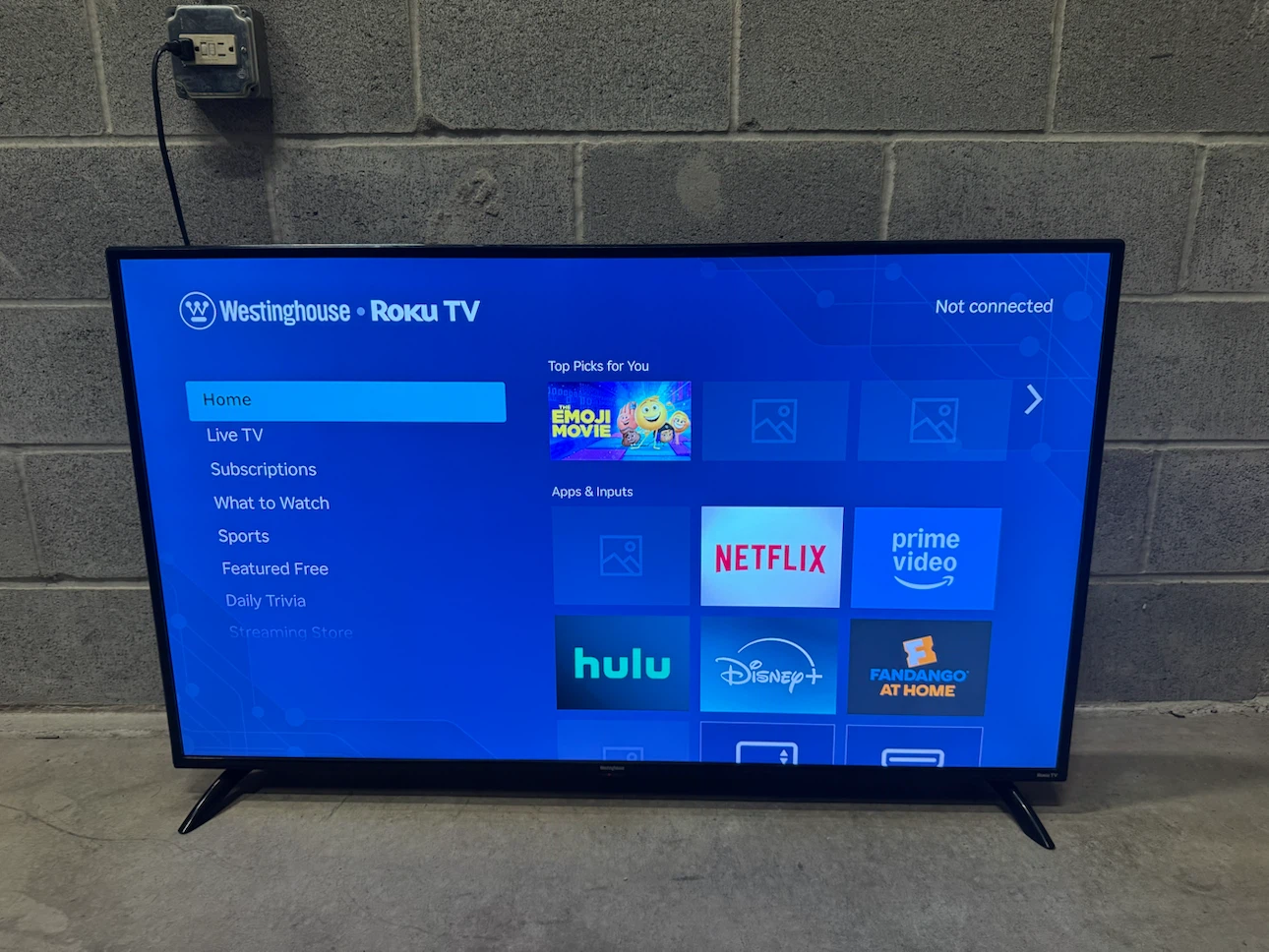 Westinghouse Roku TV. Smart TV 4K UHD THe remote is missing - photo 2