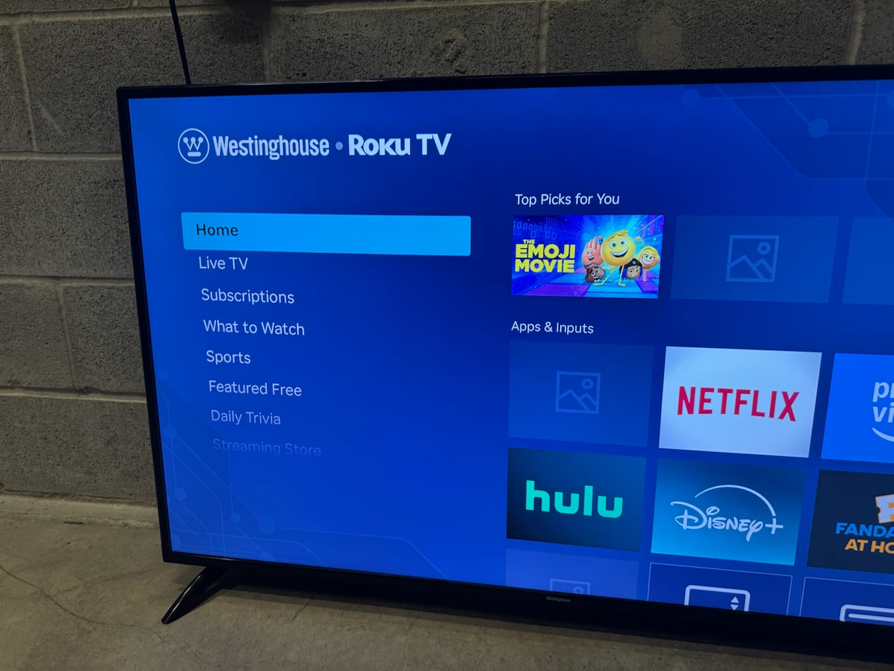 Westinghouse Roku TV. Smart TV 4K UHD THe remote is missing - photo 5