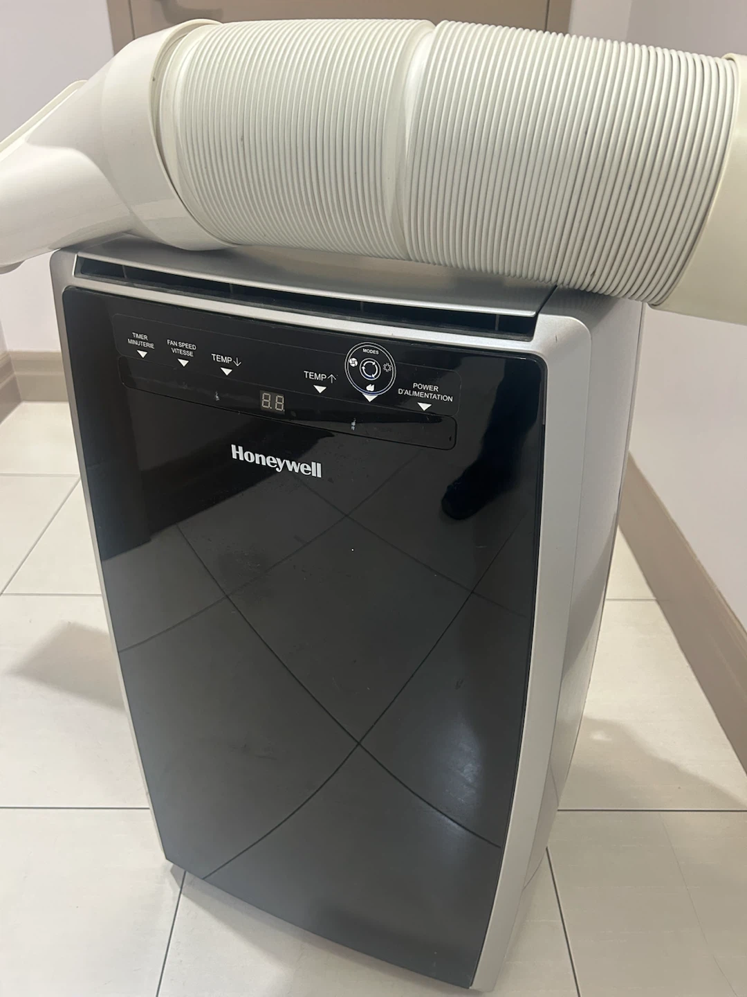 Honeywell MN12CES 12,000 BTU Portable Air Conditioner