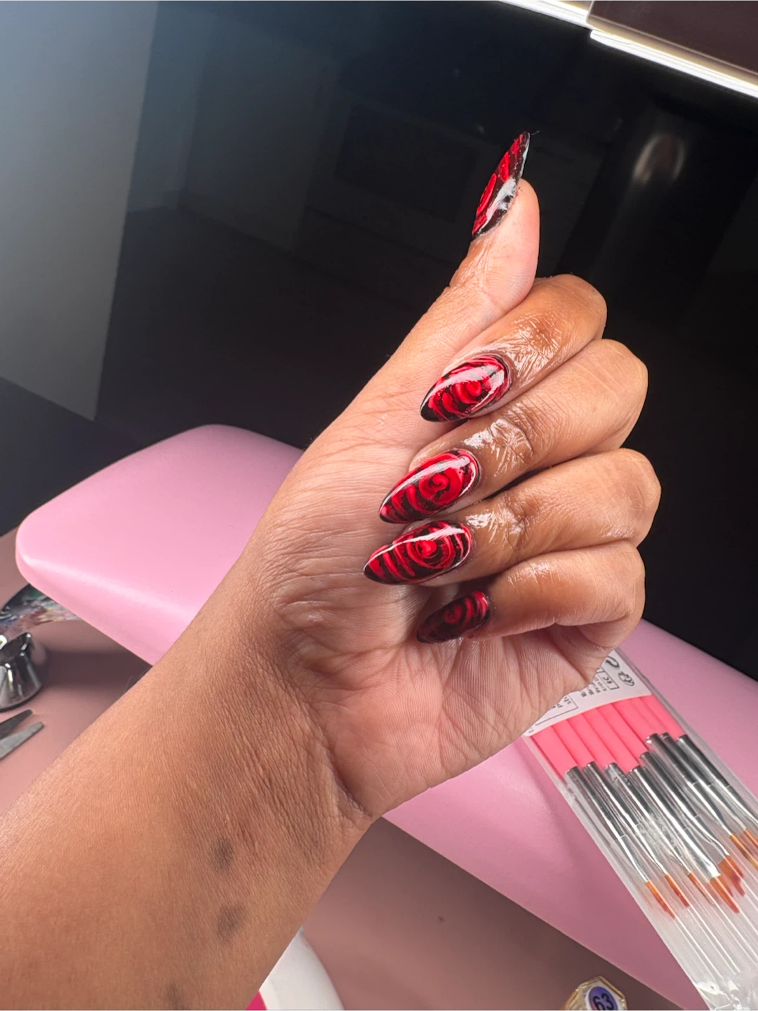 Professional nail services - photo 2