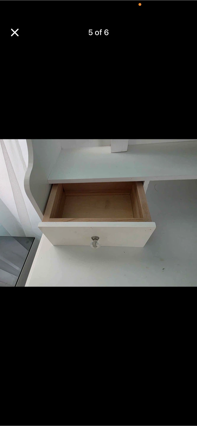 Vanity with lighting mirror - photo 4