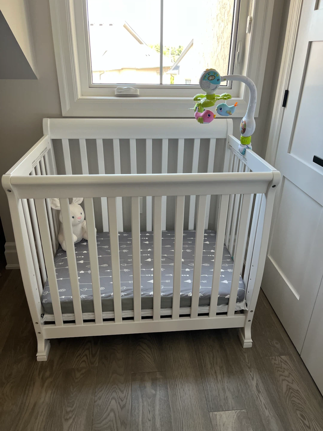 DaVinci Kalani 4-in-1 Mini Convertible Crib