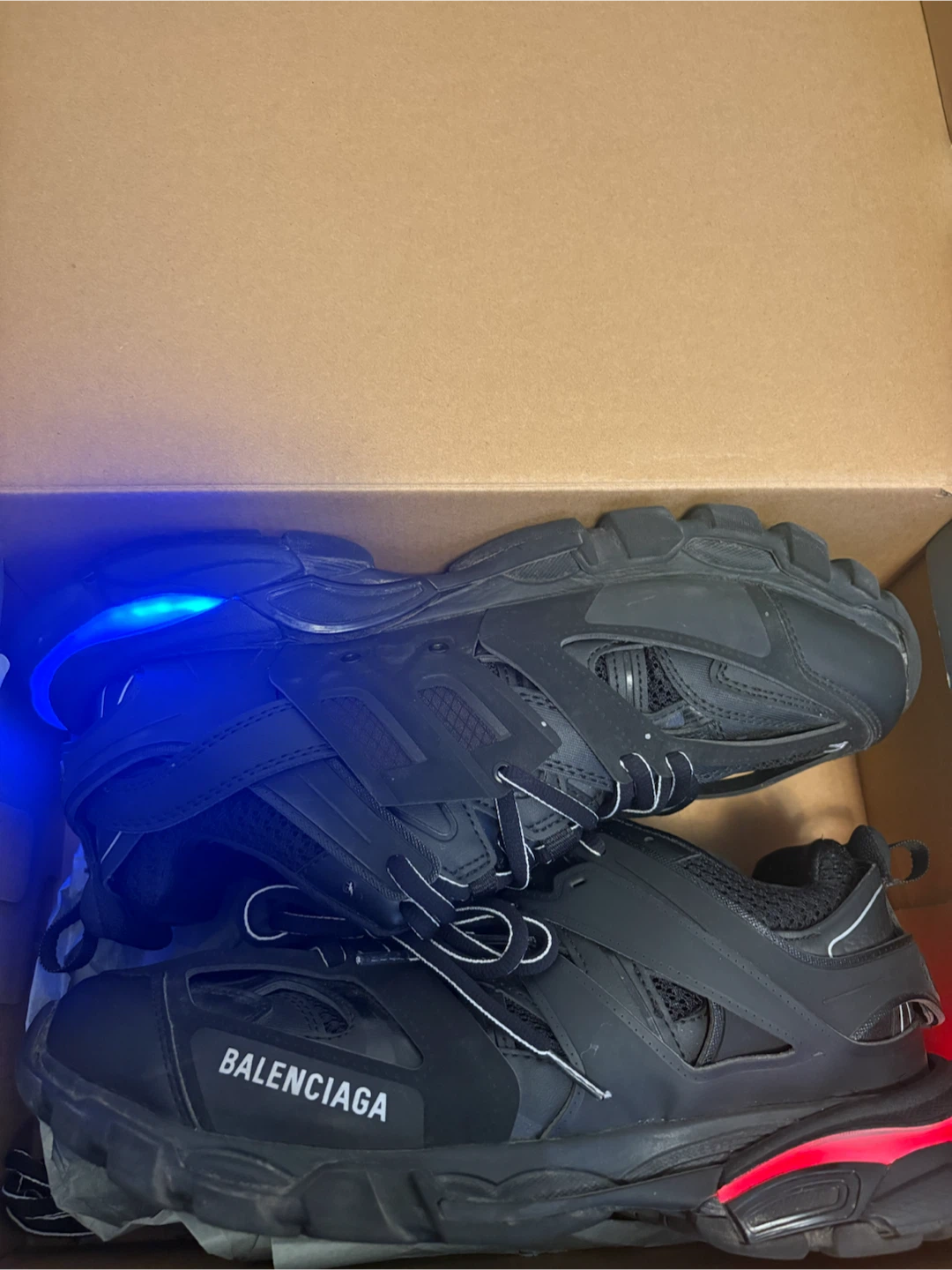 Balenciaga Track LEDS - photo 2