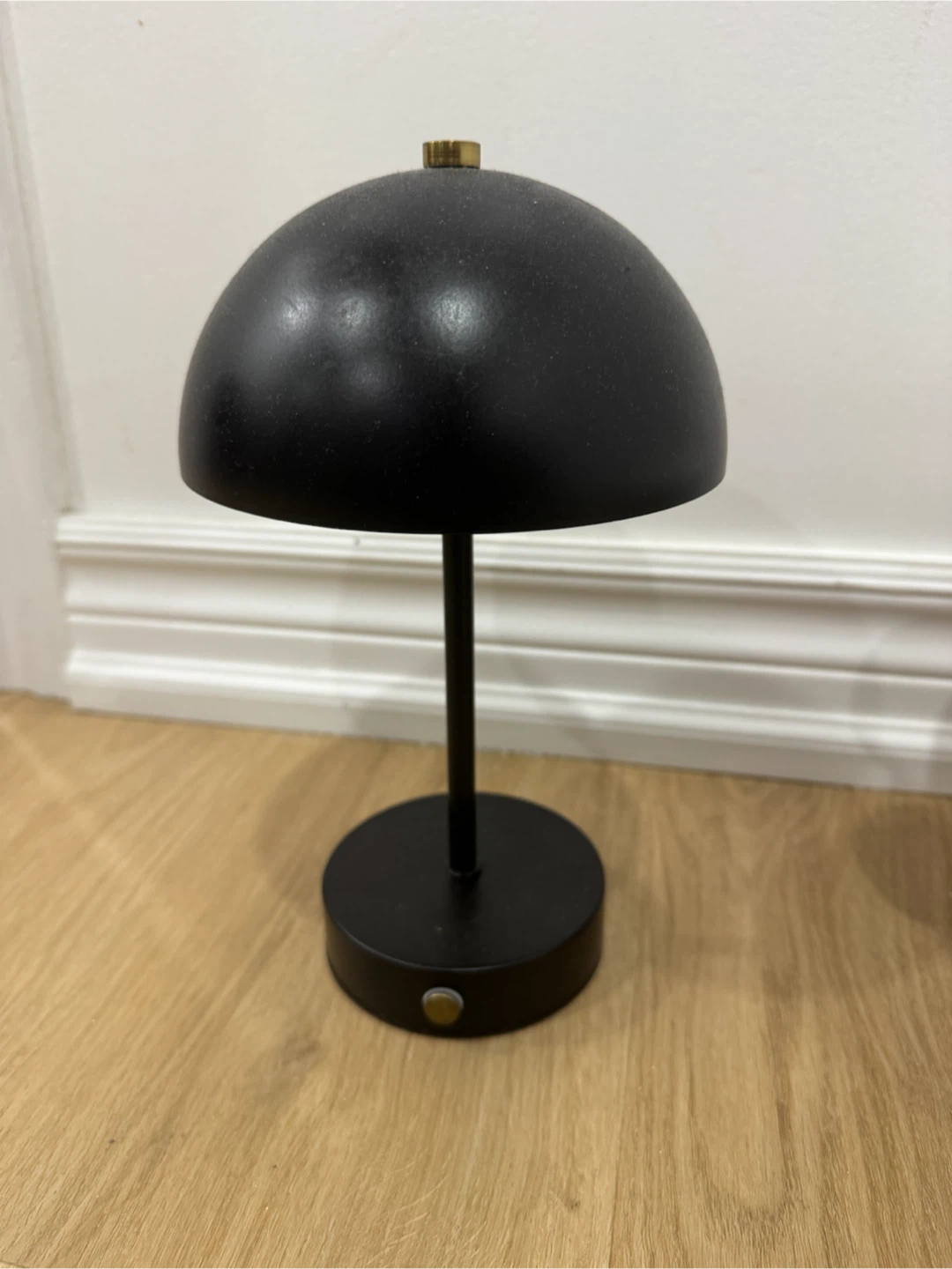 Black Dome Table Lamp