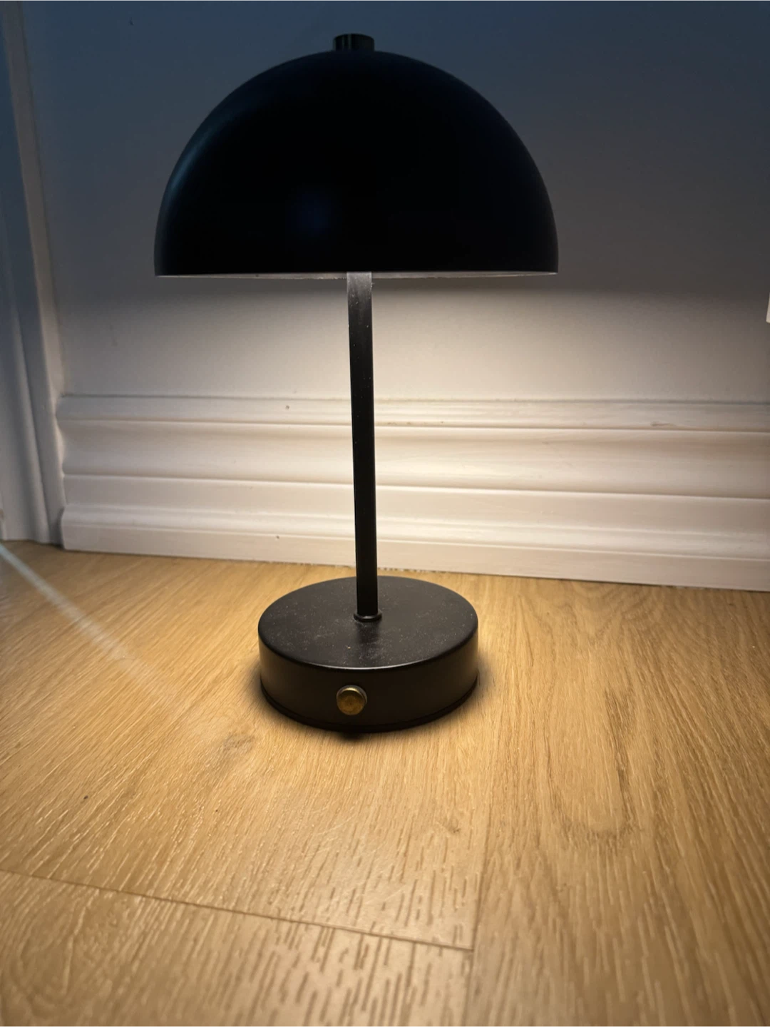 Black Dome Table Lamp - photo 2