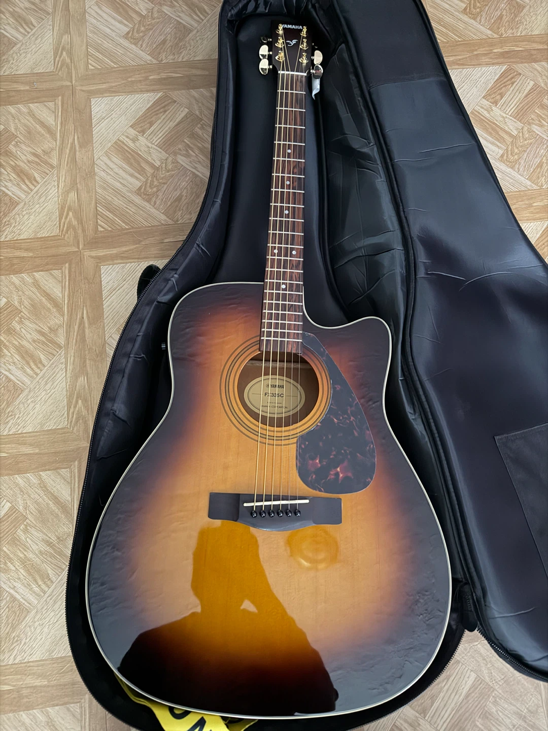 Yamaha Chitarra Acoustic Electric Guitar - Sunburst