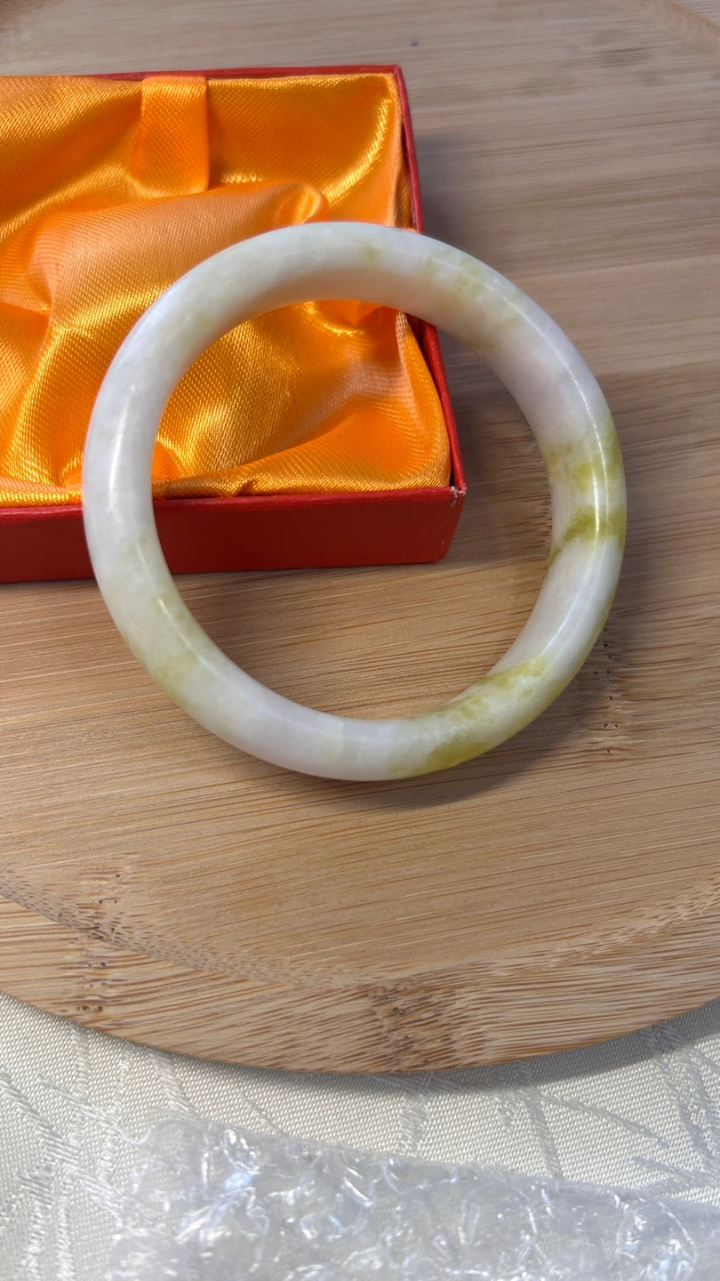Jade Bangle Bracelet White with yellow Swirls - photo 2