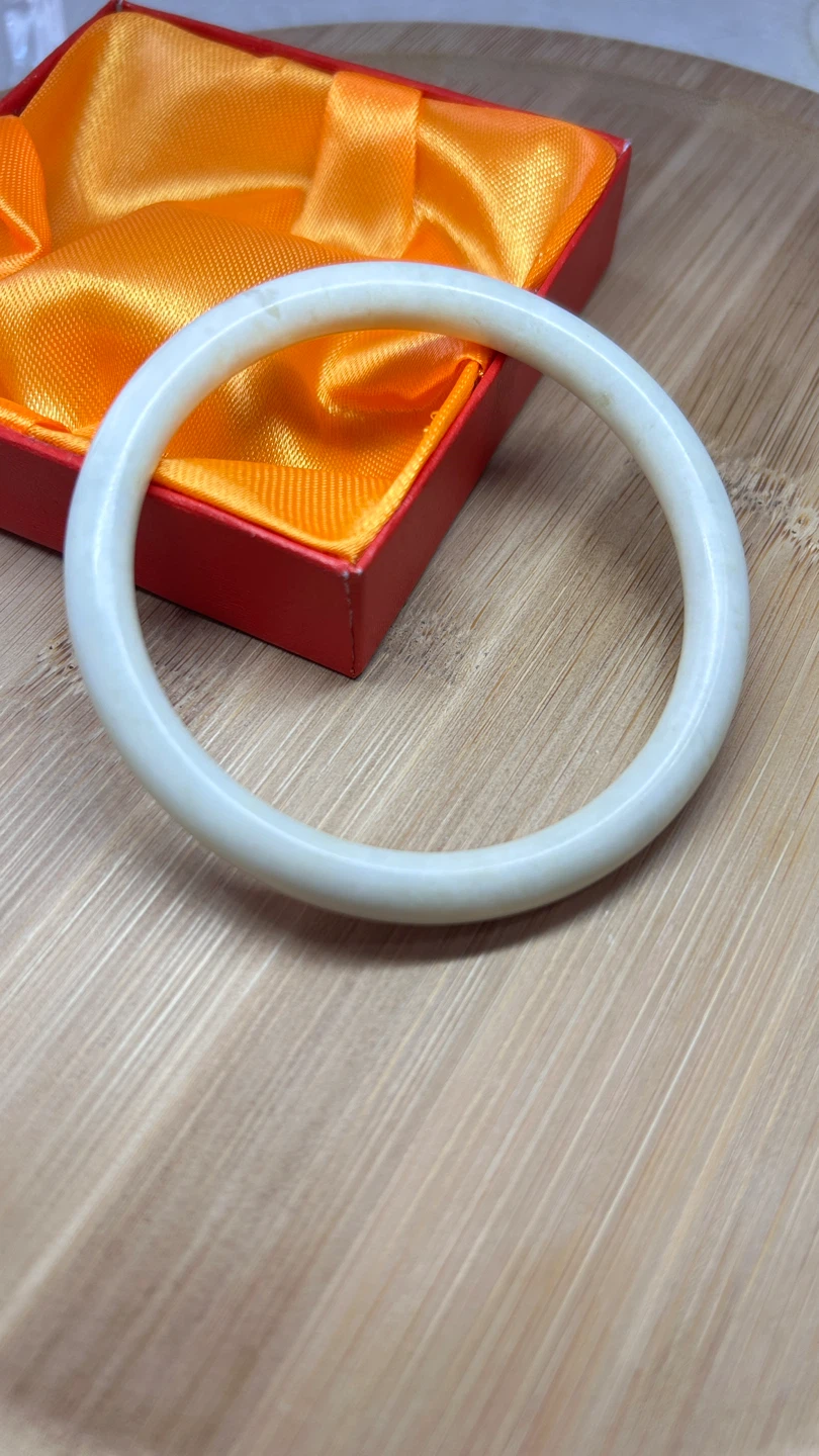 White Jade Bangle Bracelet - photo 5