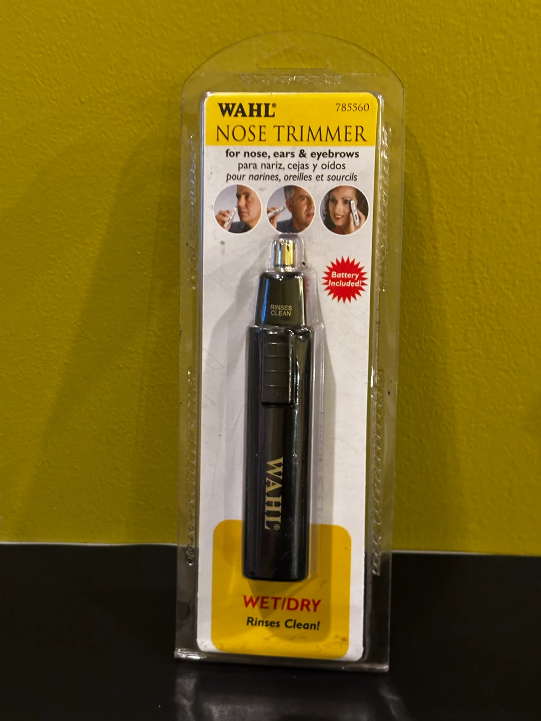 Wahl Nose, Ear & Eyebrow Trimmer with AA Battery
