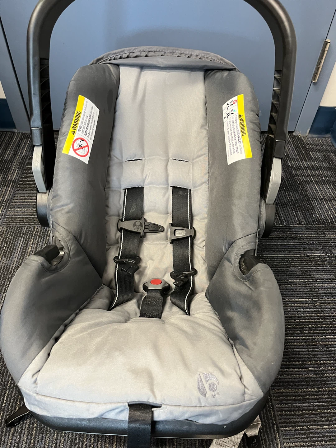 Baby Trend Infant Car with Vehicle Seat Base