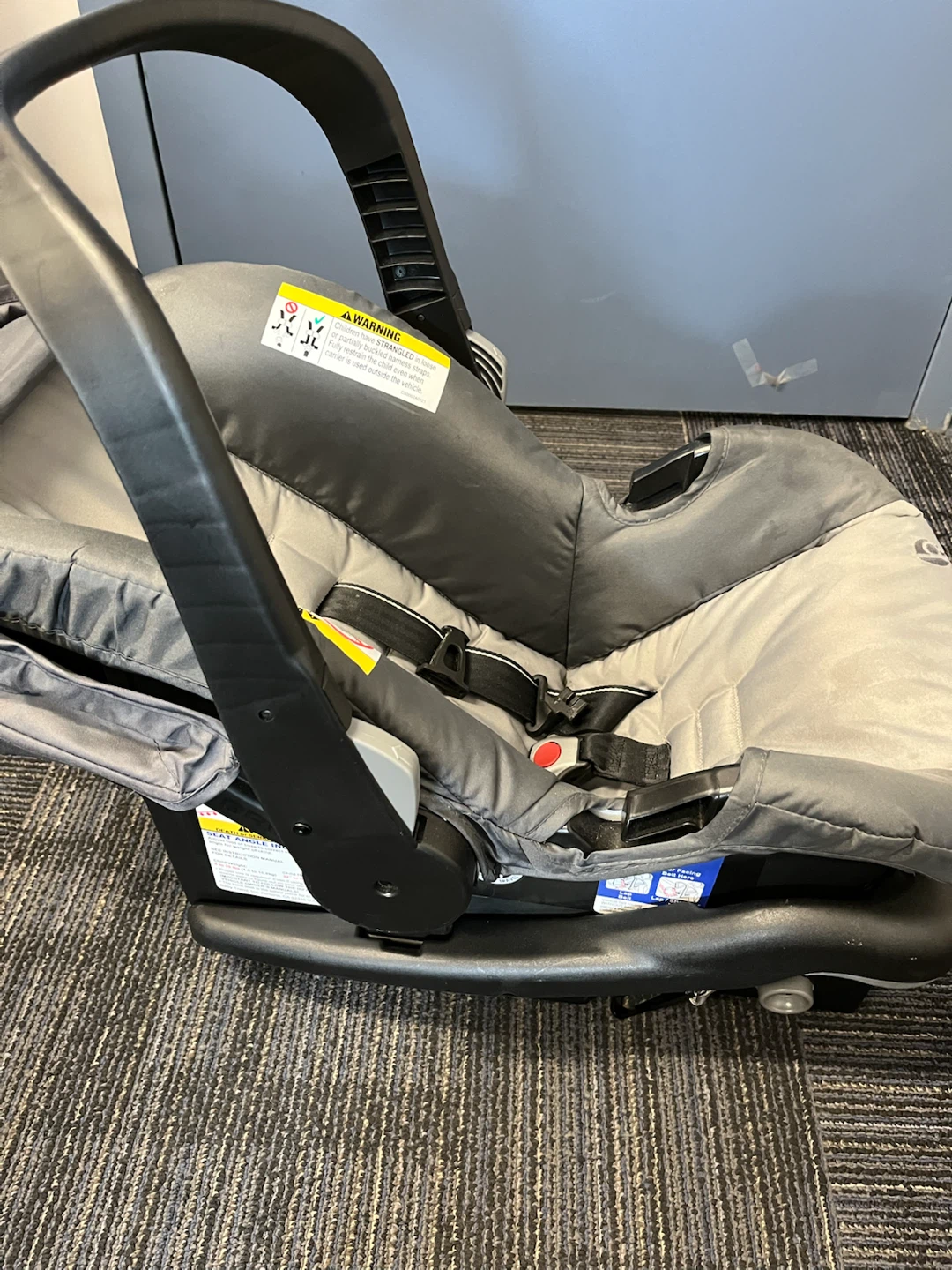 Baby Trend Infant Car with Vehicle Seat Base - photo 3